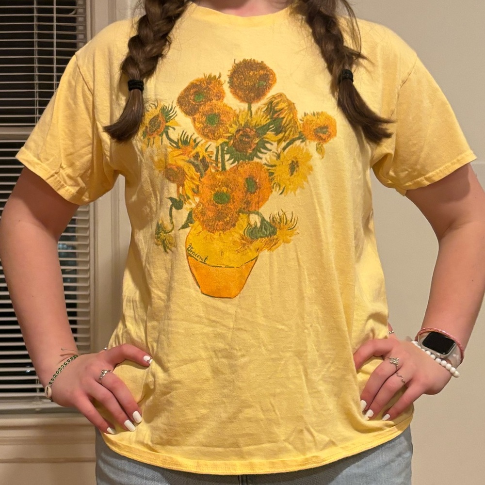 Yellow tee with flower painting